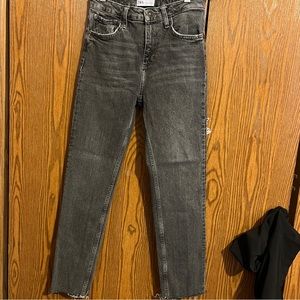 ✨3/$20✨ Zara Gray Straight Leg Jeans